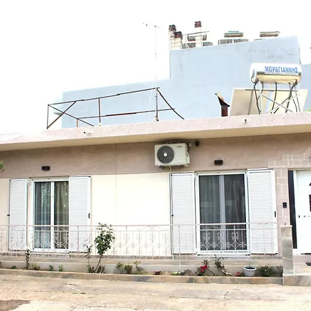 Feriehus Be My Guest At Kalamata